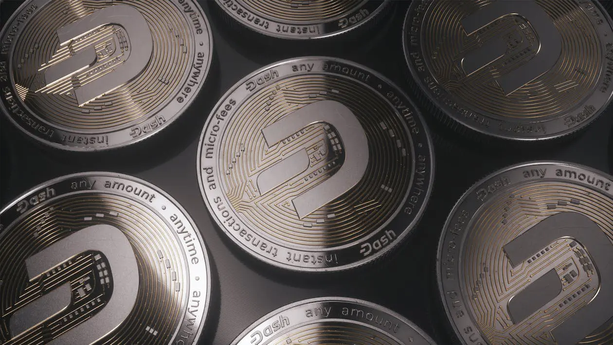 Benefits and risks of altcoins
